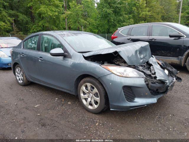  Salvage Mazda Mazda3