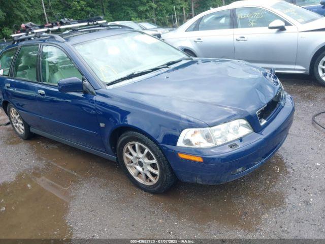  Salvage Volvo V40