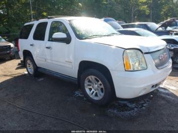  Salvage GMC Yukon