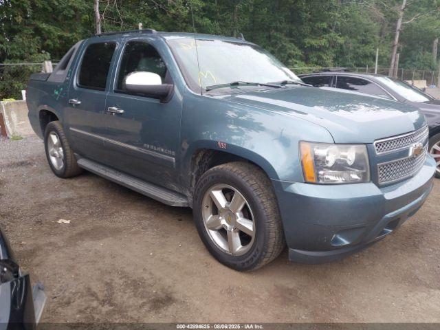  Salvage Chevrolet Avalanche 1500