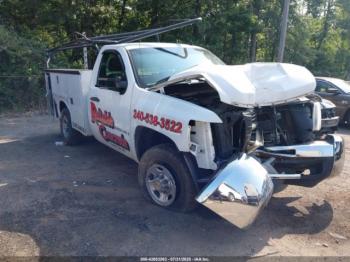  Salvage Chevrolet Silverado 2500