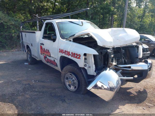  Salvage Chevrolet Silverado 2500