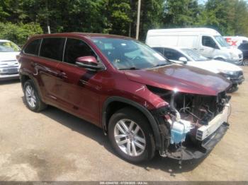  Salvage Toyota Highlander
