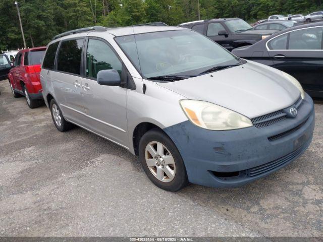  Salvage Toyota Sienna