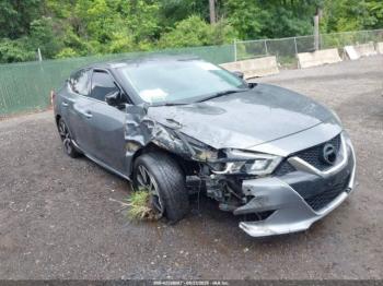  Salvage Nissan Maxima