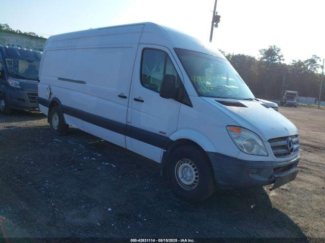  Salvage Mercedes-Benz Sprinter 2500