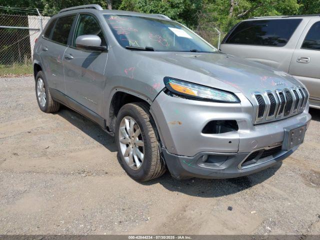  Salvage Jeep Cherokee