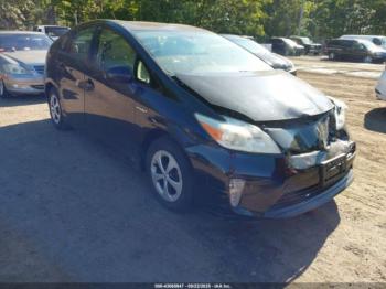 Salvage Toyota Prius