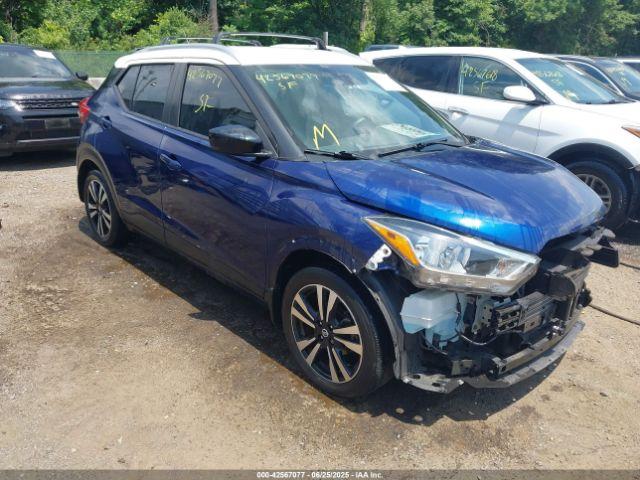 Salvage Nissan Kicks