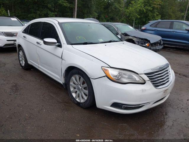  Salvage Chrysler 200