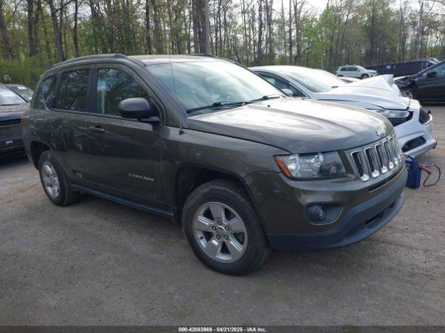  Salvage Jeep Compass