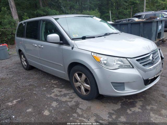  Salvage Volkswagen Routan
