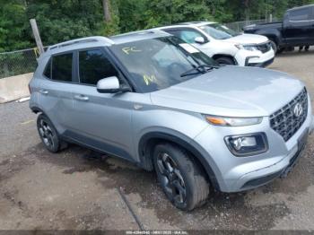  Salvage Hyundai VENUE