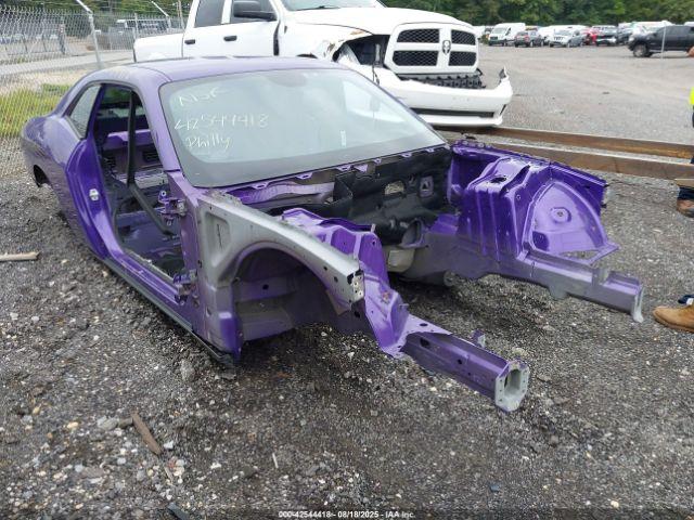  Salvage Dodge Challenger