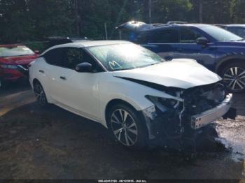  Salvage Nissan Maxima