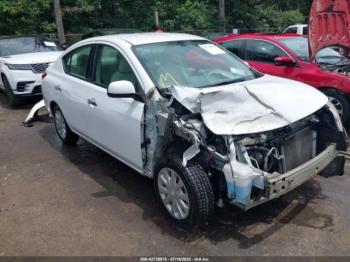  Salvage Nissan Versa