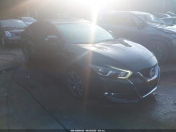  Salvage Nissan Maxima