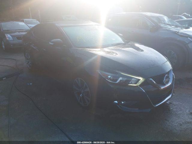  Salvage Nissan Maxima
