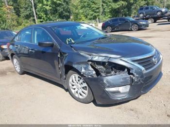  Salvage Nissan Altima