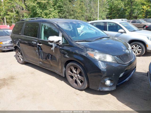  Salvage Toyota Sienna