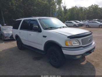  Salvage Ford Expedition