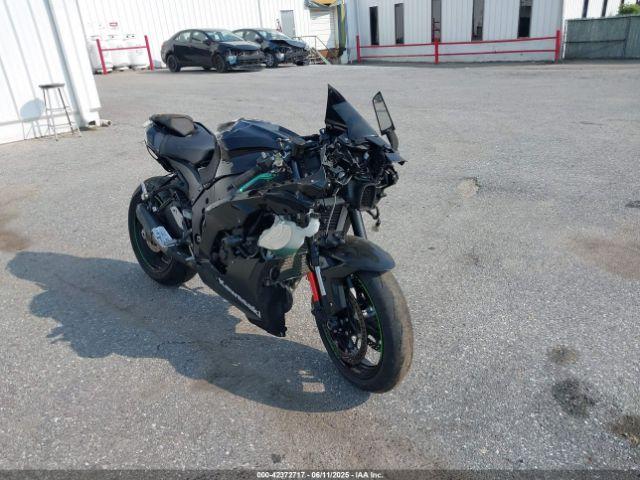 Salvage Kawasaki Zx1002