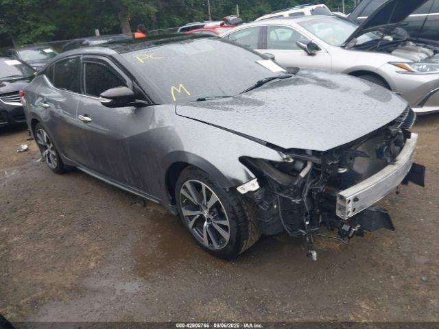  Salvage Nissan Maxima