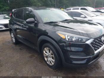  Salvage Hyundai TUCSON