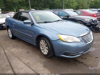 Salvage Chrysler 200
