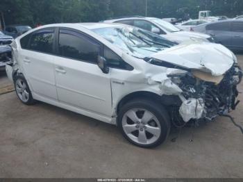  Salvage Toyota Prius