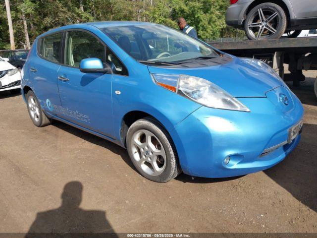  Salvage Nissan LEAF
