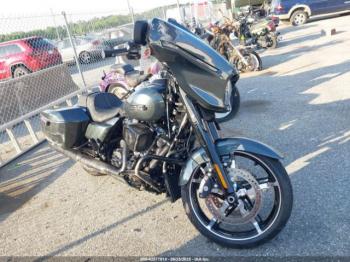  Salvage Harley-Davidson Flhx