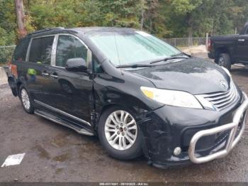  Salvage Toyota Sienna