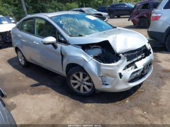  Salvage Ford Fiesta