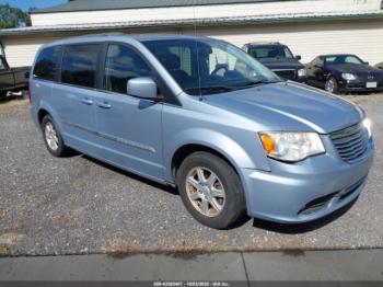  Salvage Chrysler Town & Country