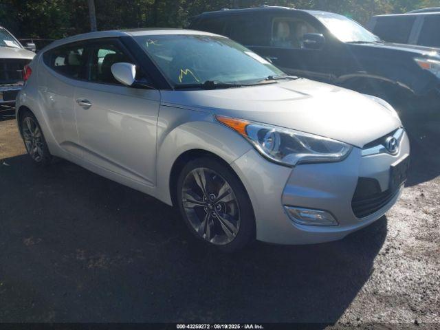 Salvage Hyundai VELOSTER