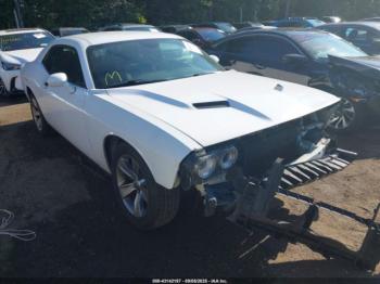  Salvage Dodge Challenger