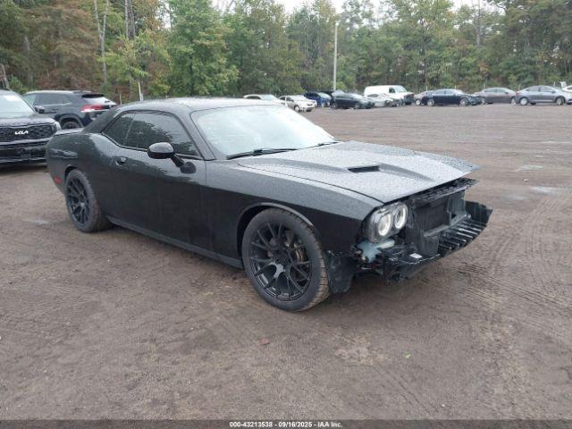  Salvage Dodge Challenger
