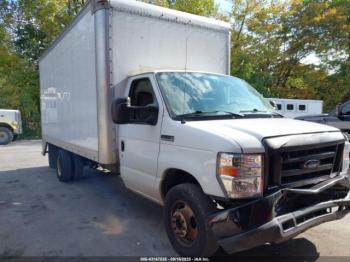  Salvage Ford E-350