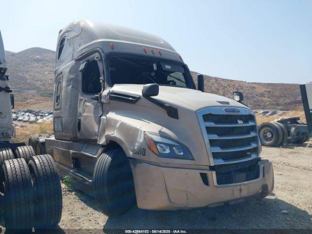  Salvage Freightliner New Cascadia 126