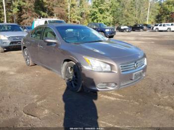  Salvage Nissan Maxima