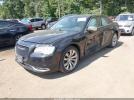 Chrysler 300 Limited Image 2