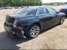 Chrysler 300 Limited Image 6