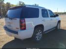 GMC Yukon Denali Image 11