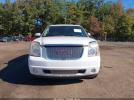 GMC Yukon Denali Image 13