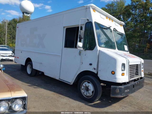  Salvage Freightliner Chassis