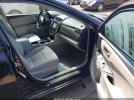 Toyota Camry Le Image 2