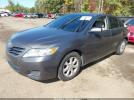 Toyota Camry Le Image 2