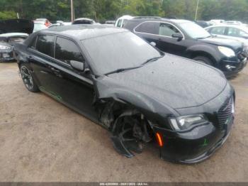 Salvage Chrysler 300