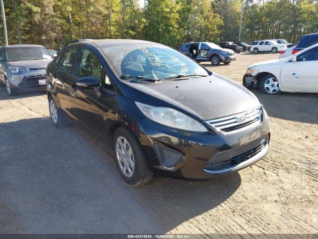  Salvage Ford Fiesta
